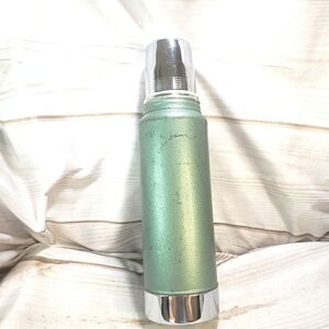 Vintage 1989 Aladdin Stanley Thermos Green 32 Oz A944C 950 ml Green Silver